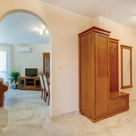 Apartmán Three-bedroom In *